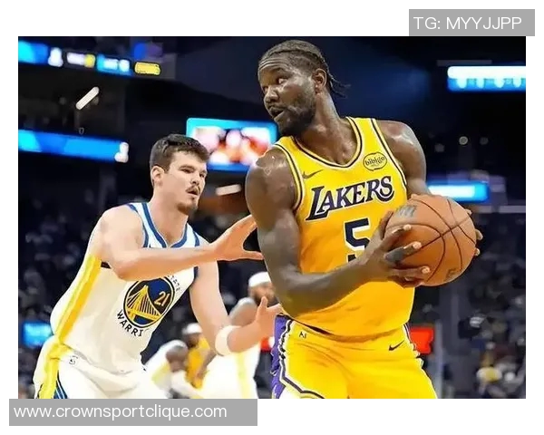 费尔顿强调艾顿应提升防守能力充分发挥其身材与运动优势